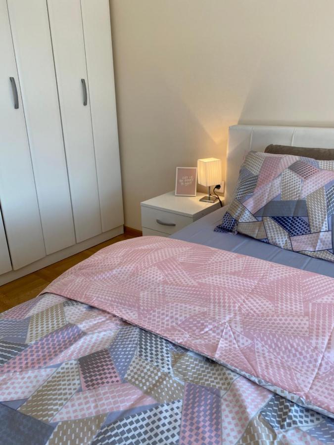 Lux Nena 29 -