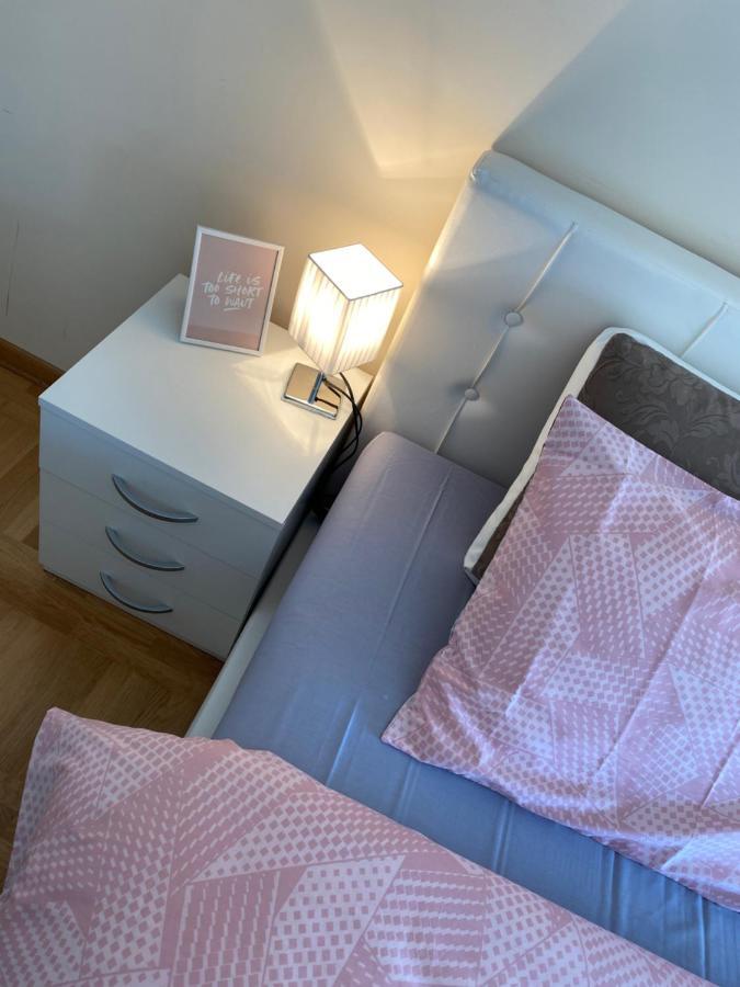 Lux Nena 29 -